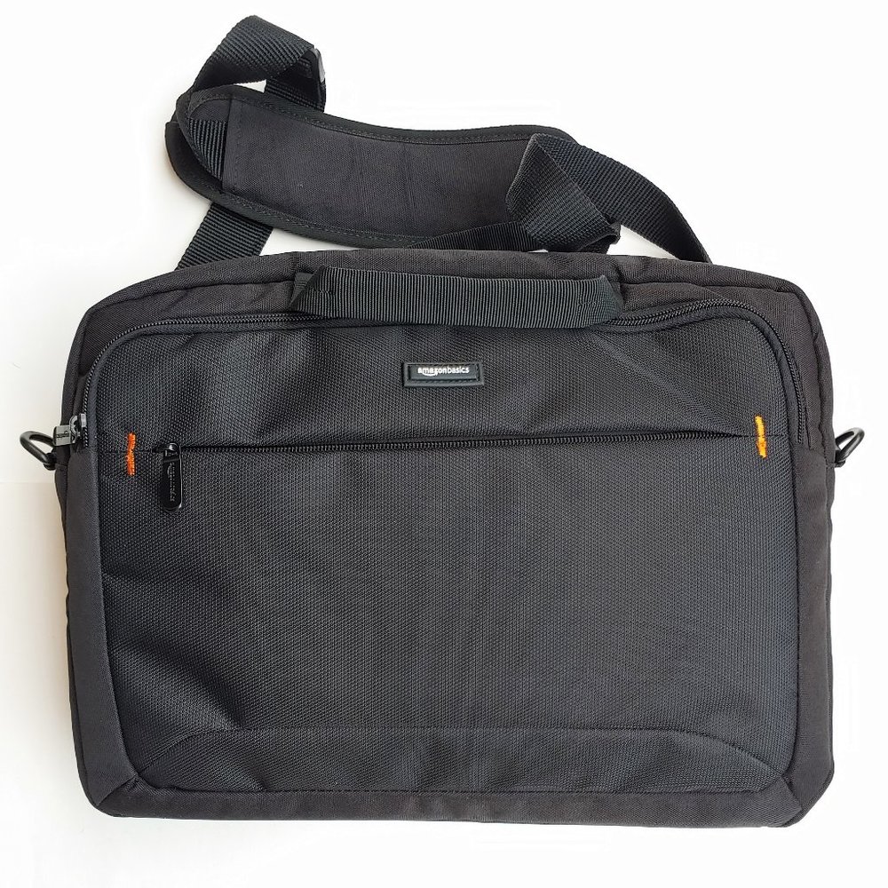 🎃 AmazonBasics 15.6" Laptop Computer Tablet Bag - Picture 2 of 6